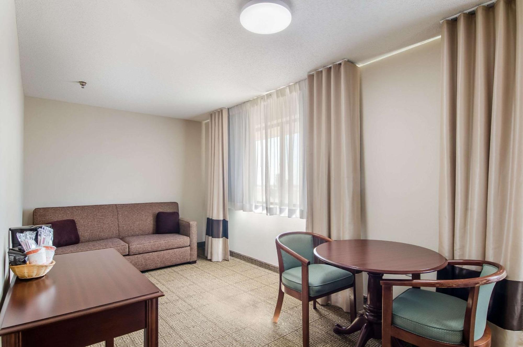 Quality Inn Goodland I-70 Exteriör bild
