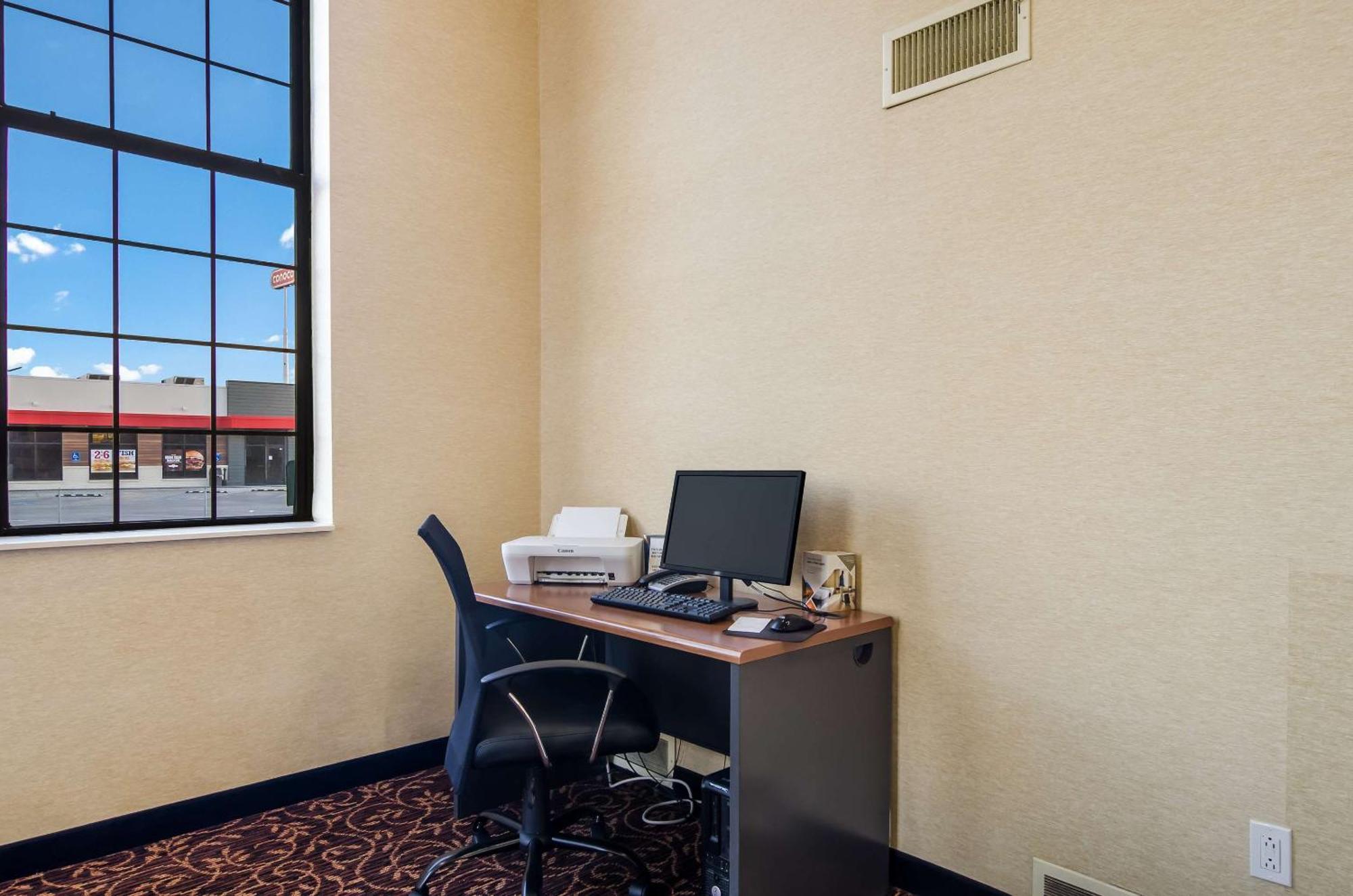 Quality Inn Goodland I-70 Exteriör bild